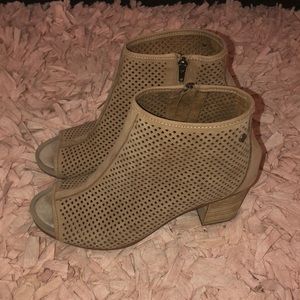 Hush puppies peep toe booties size 11